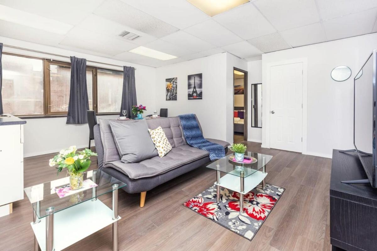 Modern 1Br Condo - Chinatown Near Little Italy 오타와 외부 사진